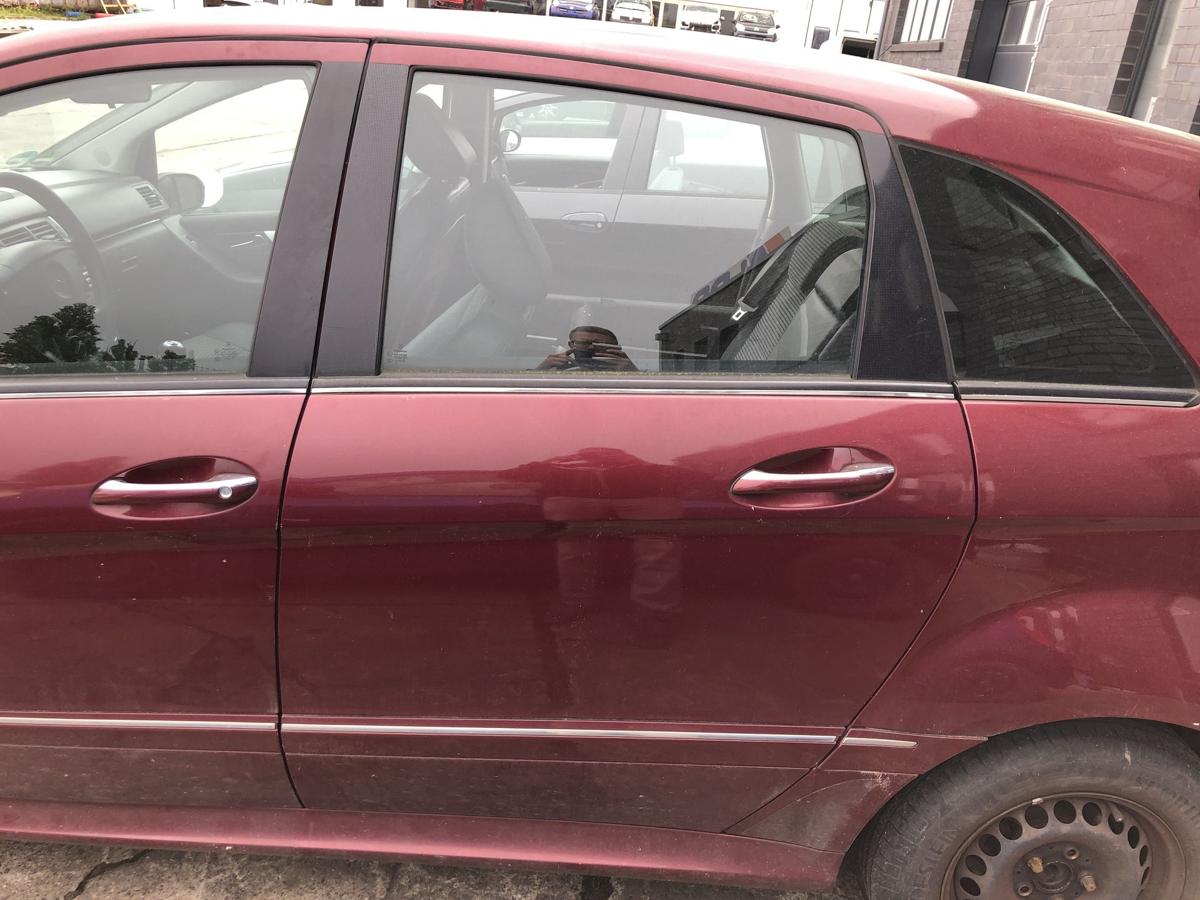 Mercedes B Klasse W245 T&uuml;r hinten links Fondt&uuml;r Anrostungen 597 Saturnrotmet.