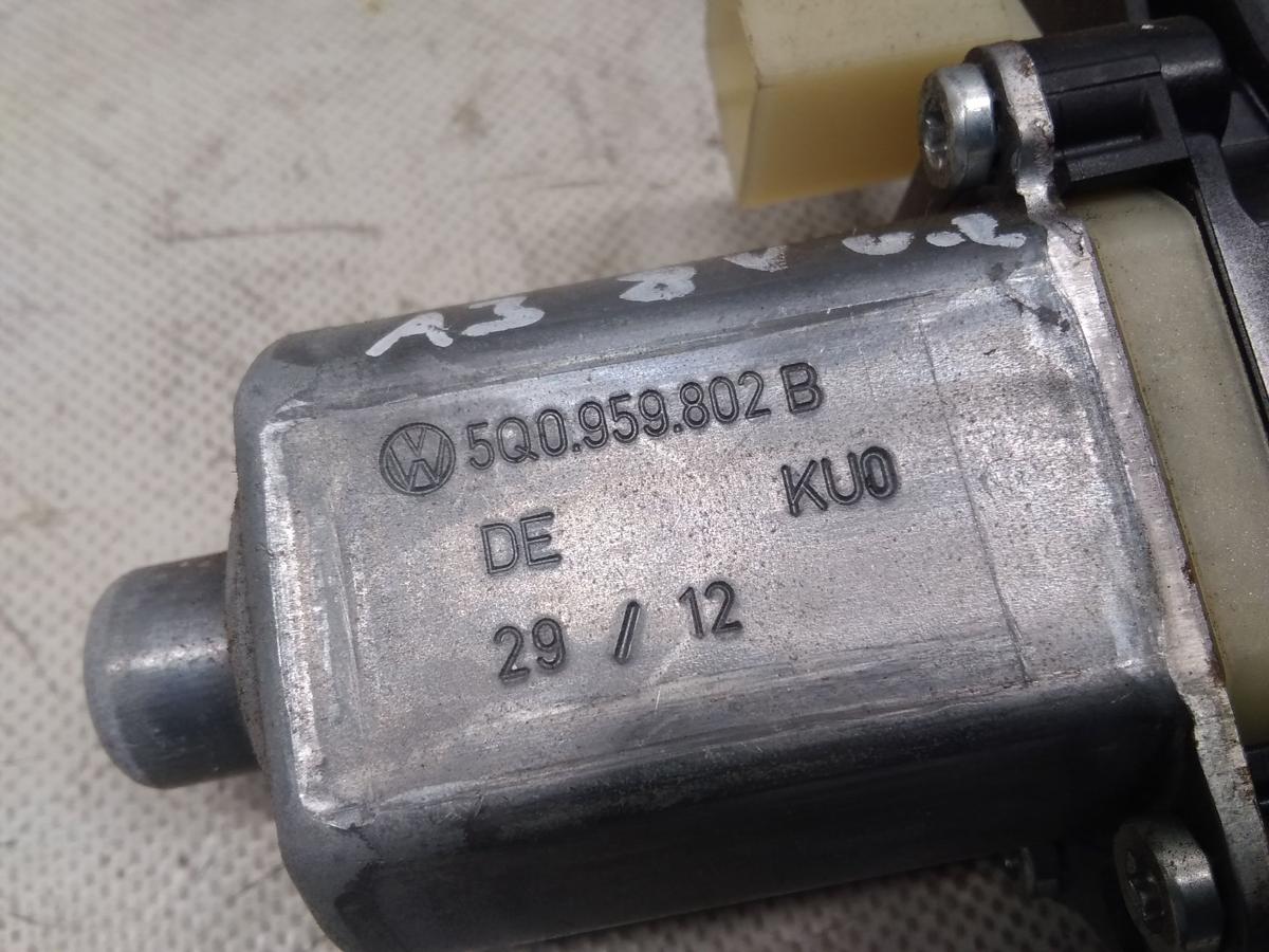 Audi A3 8V original Fensterhebermotor vorn links Bosch 0130822716 Bj.2012