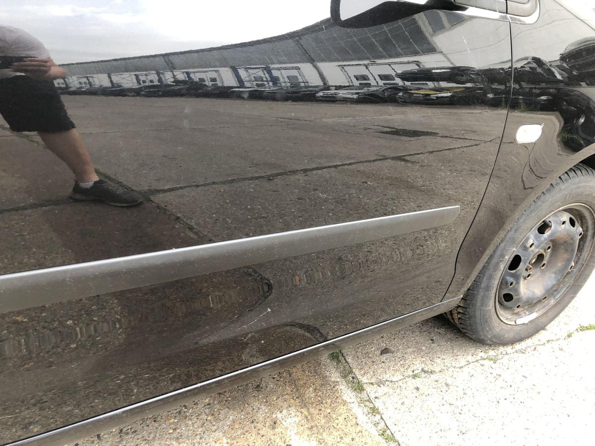 VW Polo 9N 9N1 T&uuml;r vorn rechts Beifahrert&uuml;r Rohbau LC9Z Black Magic 3 t&uuml;rer