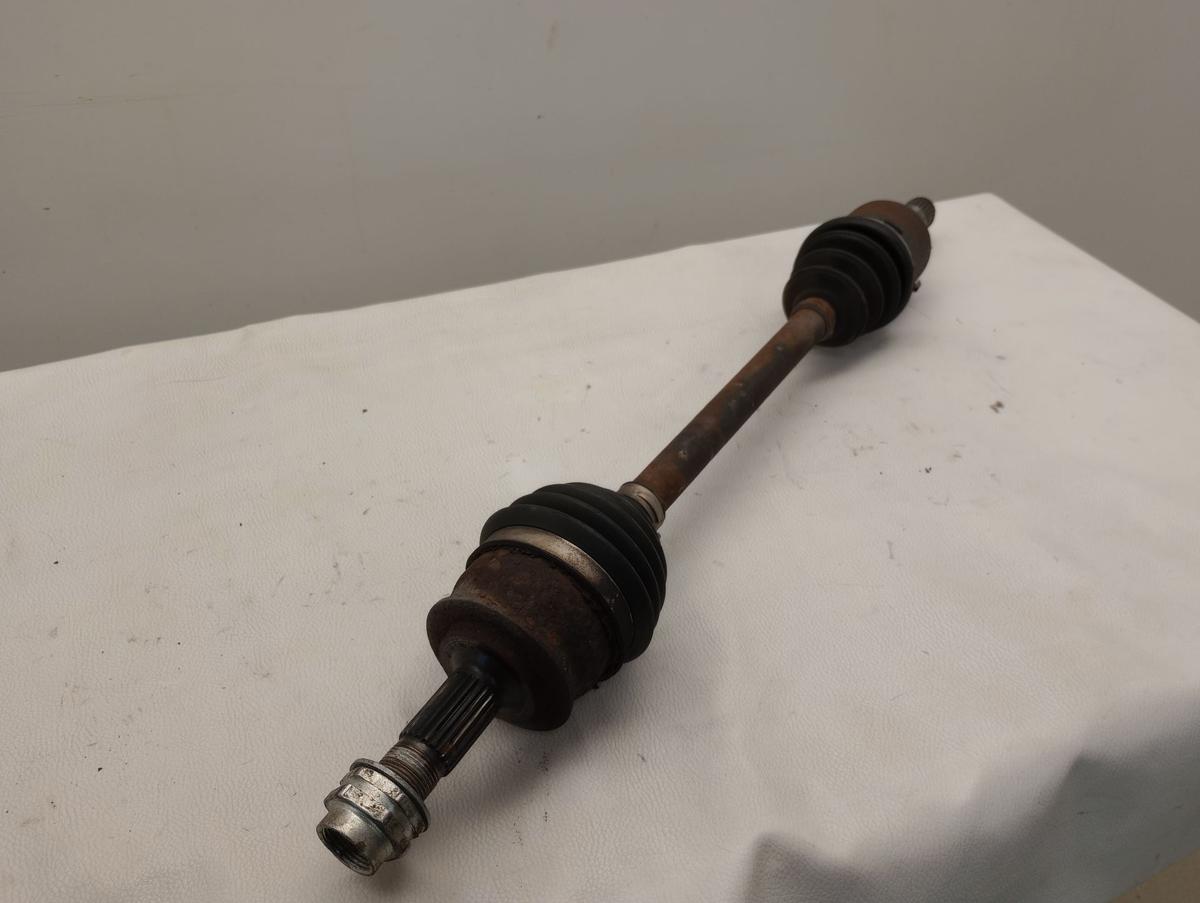 Ford Ka 2 RU8 orig Antriebswelle Gelenkwelle links 1.25 51kW Bj 08