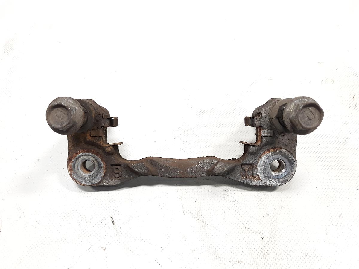 Mitsubishi Lancer CY0 Bj.2012 original Bremssattelträger hinten links