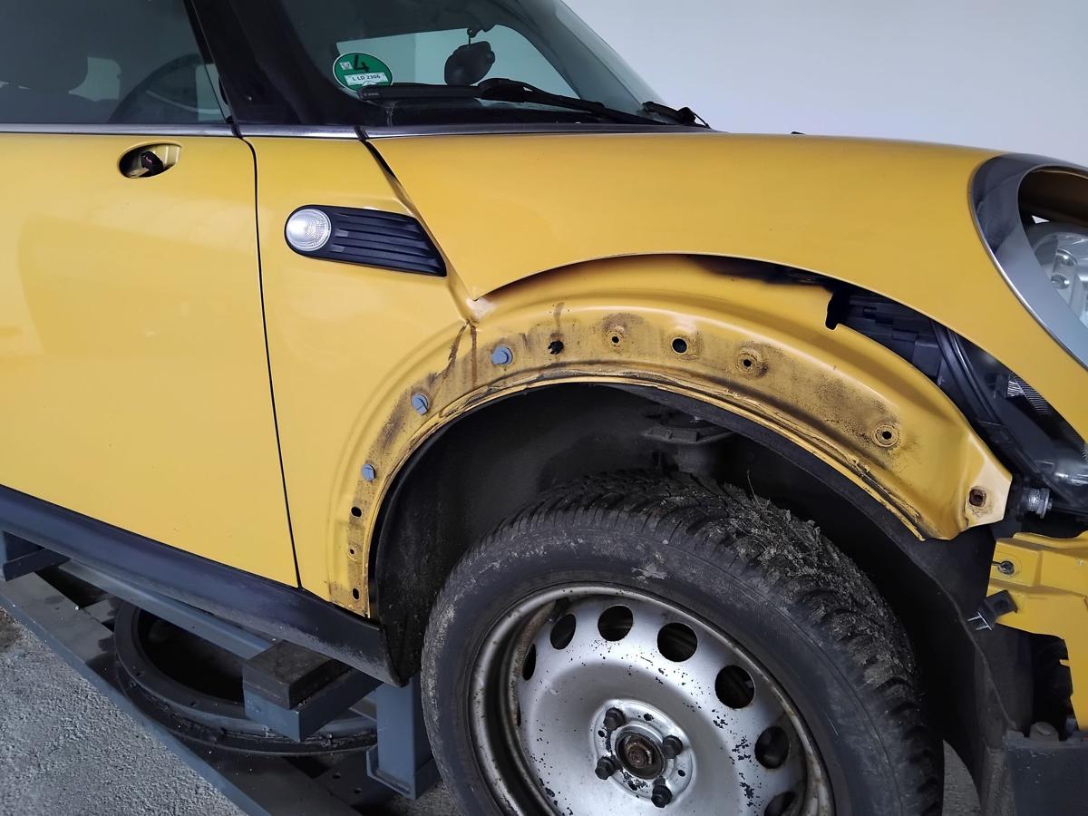 Mini II R56 One original Kotfl&uuml;gel vorn rechts A58 Mellow Yellow BJ2008