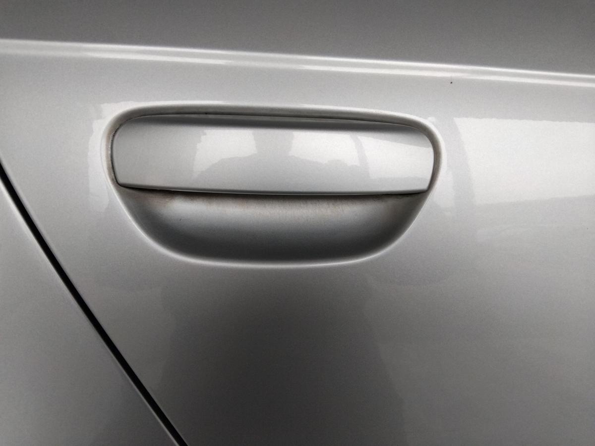 Audi A3 8P Sportback Tür hinten rechts lichtsilber LY7W BJ2006