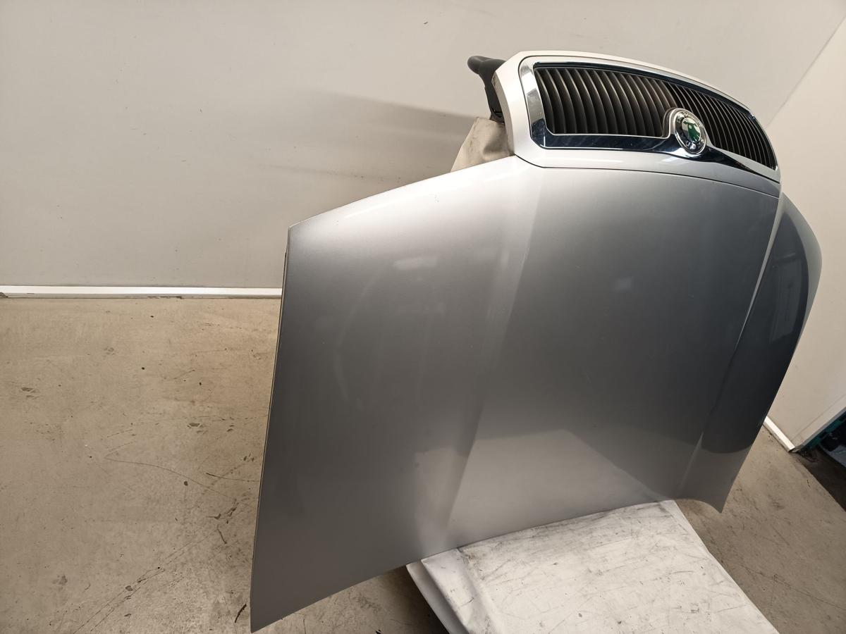 Skoda Fabia 6Y orig Motorhaube Deckel vorn LF7T Silber Bj 2006