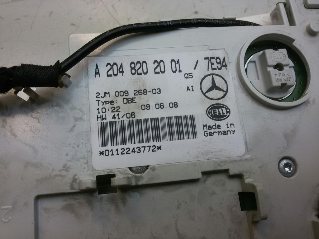 Mercedes C-Klasse W204 2048202001 Innenleuchte Lampe vorn 2.2CDI 646811 BJ2008