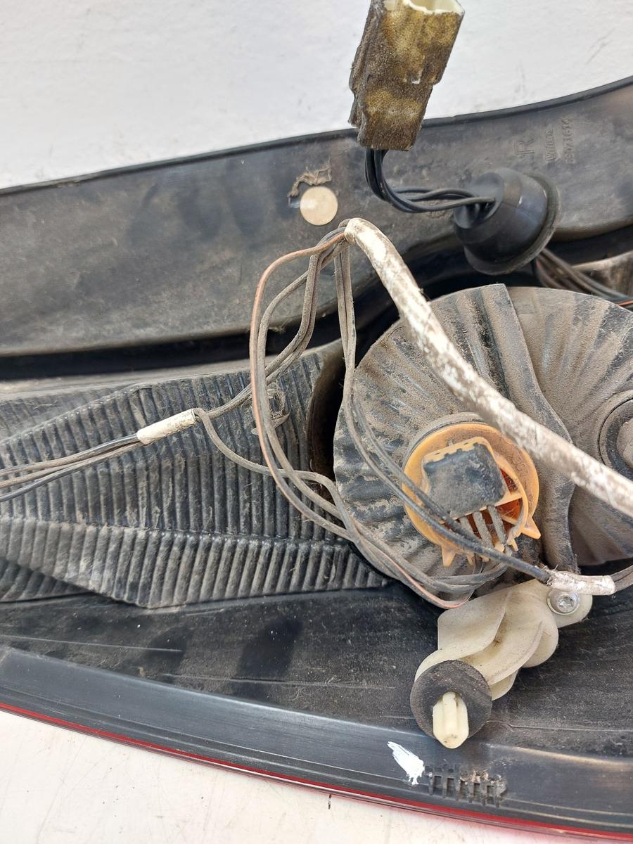 Opel Agila B Typ FXB R&uuml;ckleuchte rechts R&uuml;cklicht Heckleuchte OEM Schlusslicht