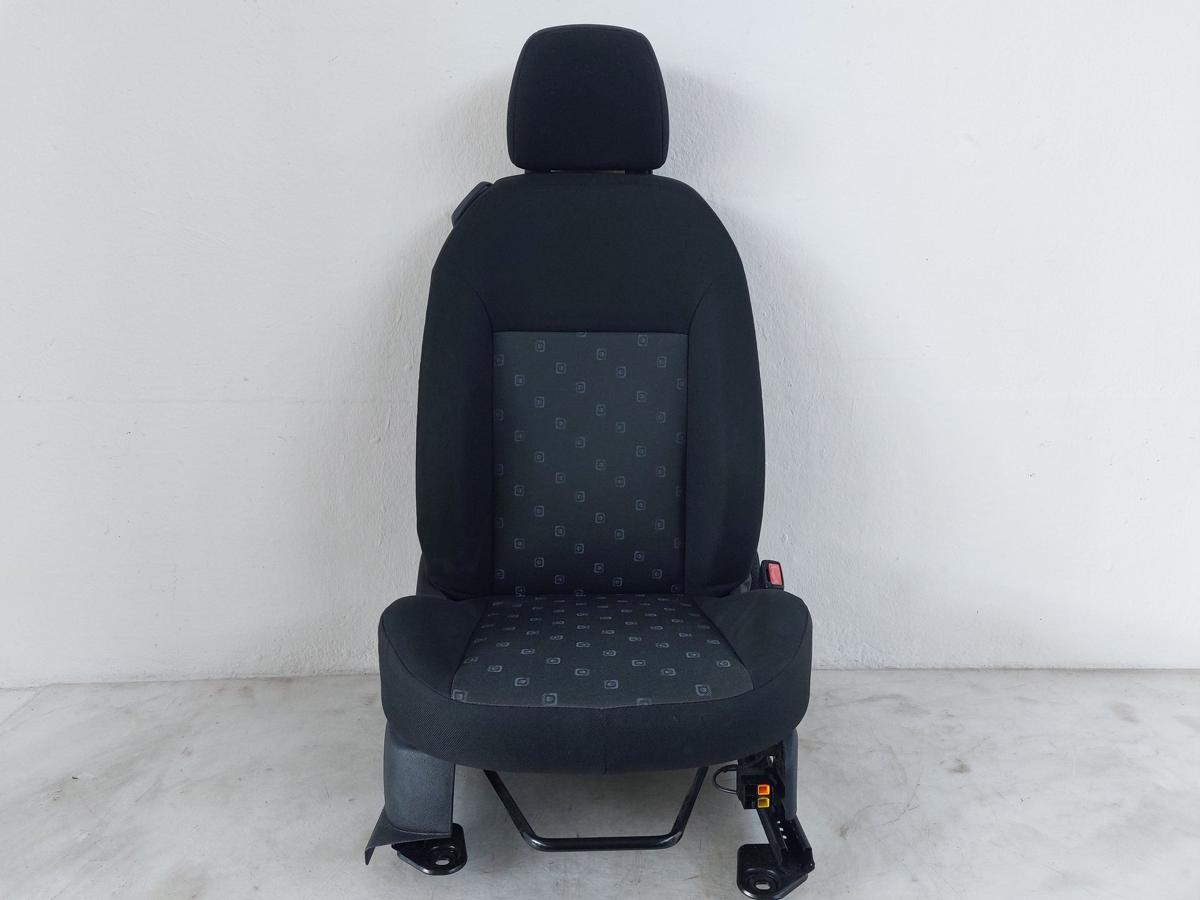 Ford Fiesta JD3 Beifahrersitz Sitz Autositz vorn rechts Stoff 3 Türer
