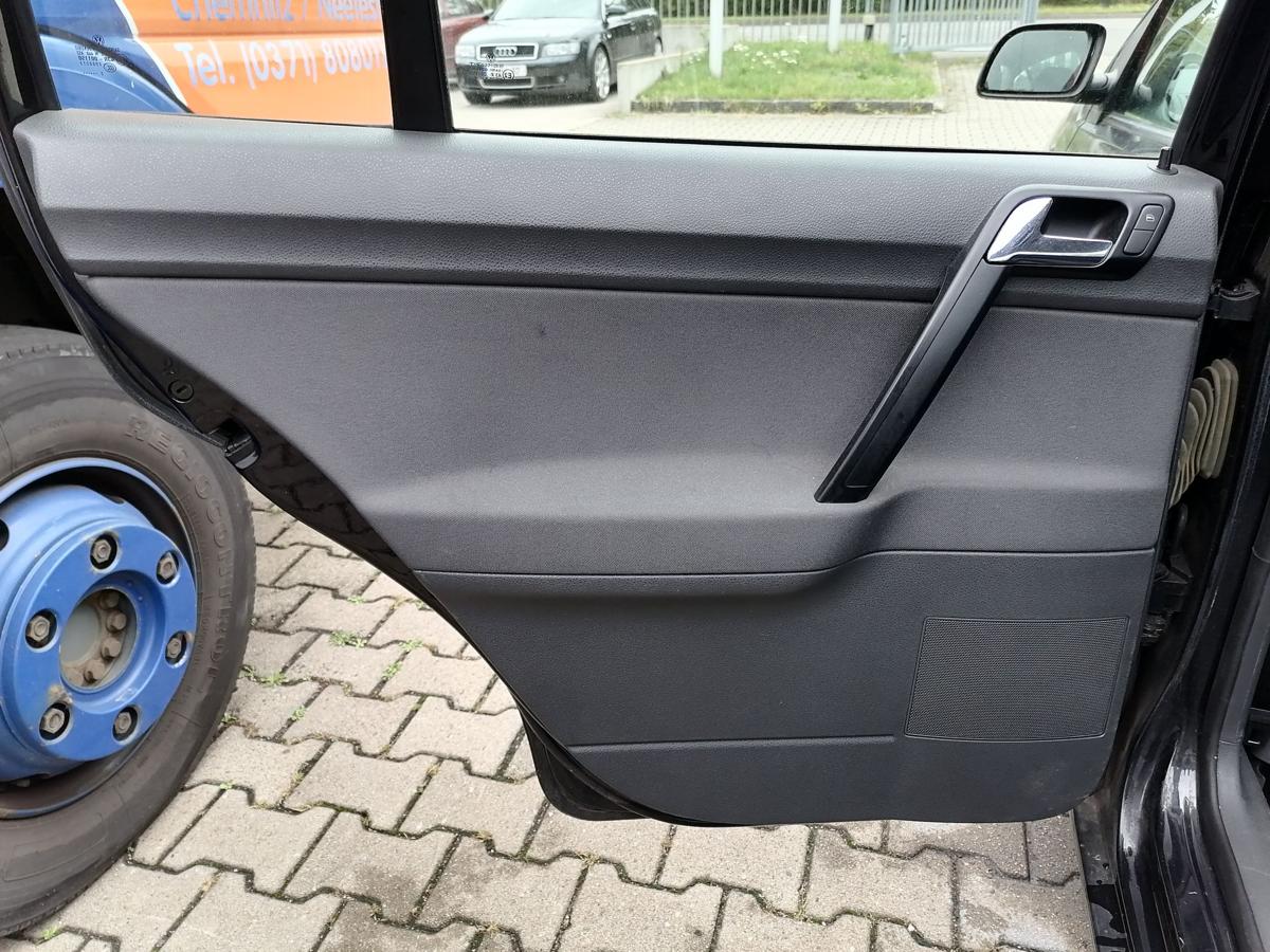 VW Polo 9N2 Türverkleidung hinten links BJ03-05