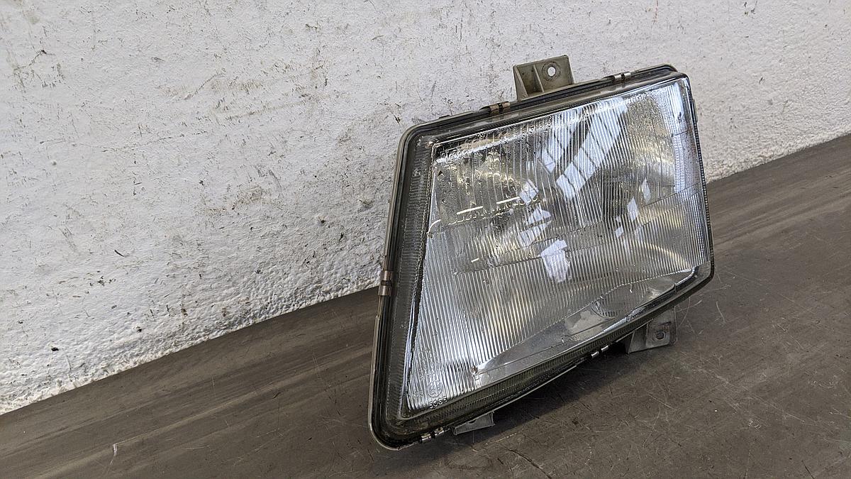 Mercedes Benz Vito W 638 Scheinwerfer Lampe vorn links H4 H1 Valeo