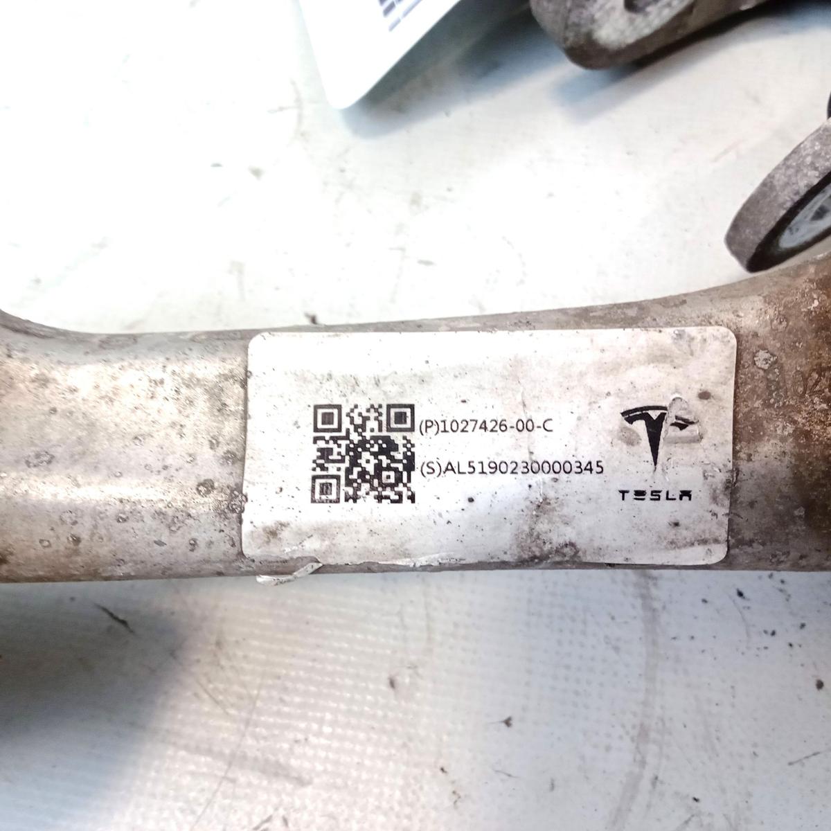 Tesla Model S original Satz Querlenker Hinterachse rechts 3 St&uuml;ck Bj.2019