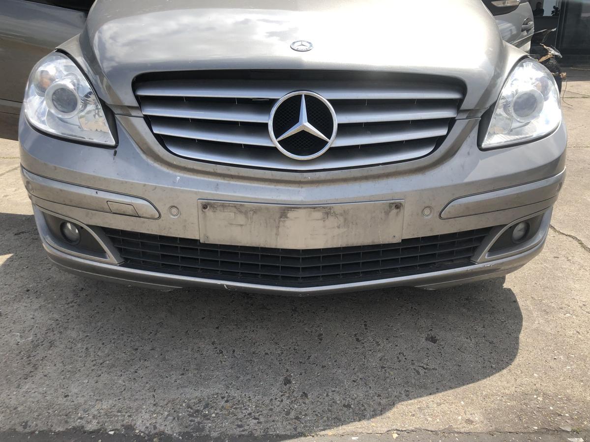 Mercedes B Klasse W245 Sto&szlig;f&auml;nger vorn Sto&szlig;stange Frontsch&uuml;rze PDC NSW 748 grau