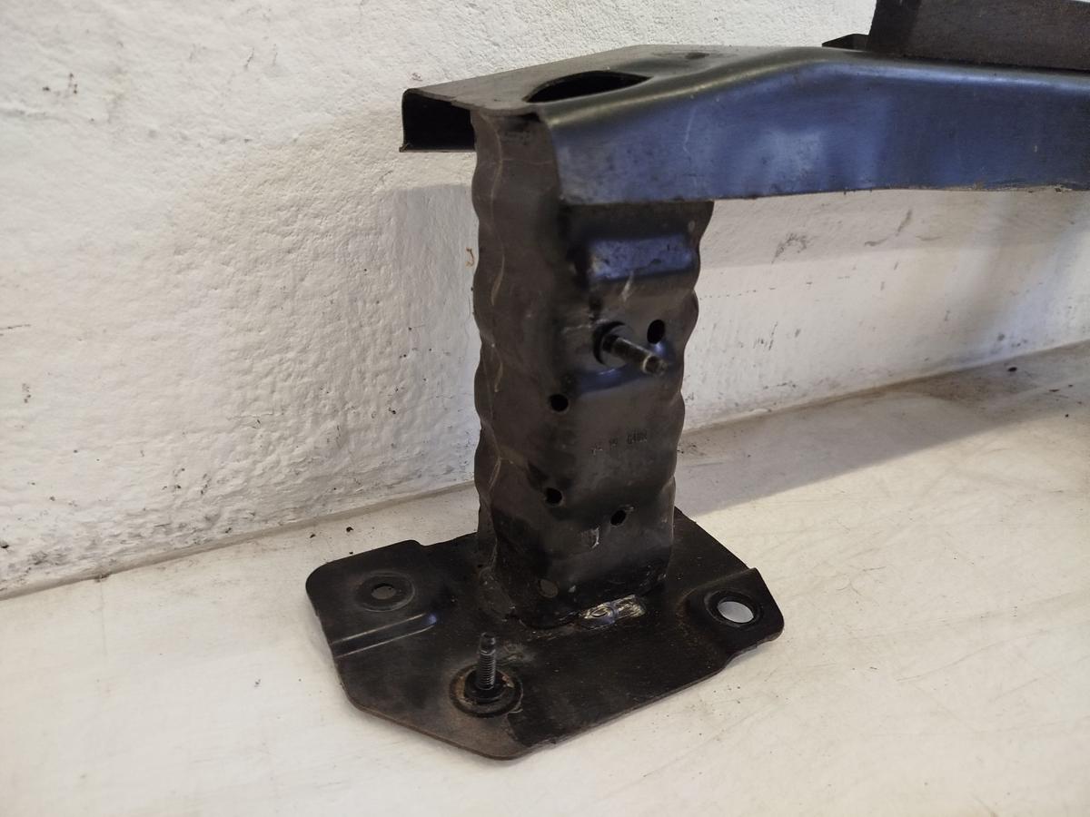 Renault Clio IV X98 TCe90 Tr&auml;ger Sto&szlig;f&auml;nger hinten Pralltr&auml;ger Pralld&auml;mpfer