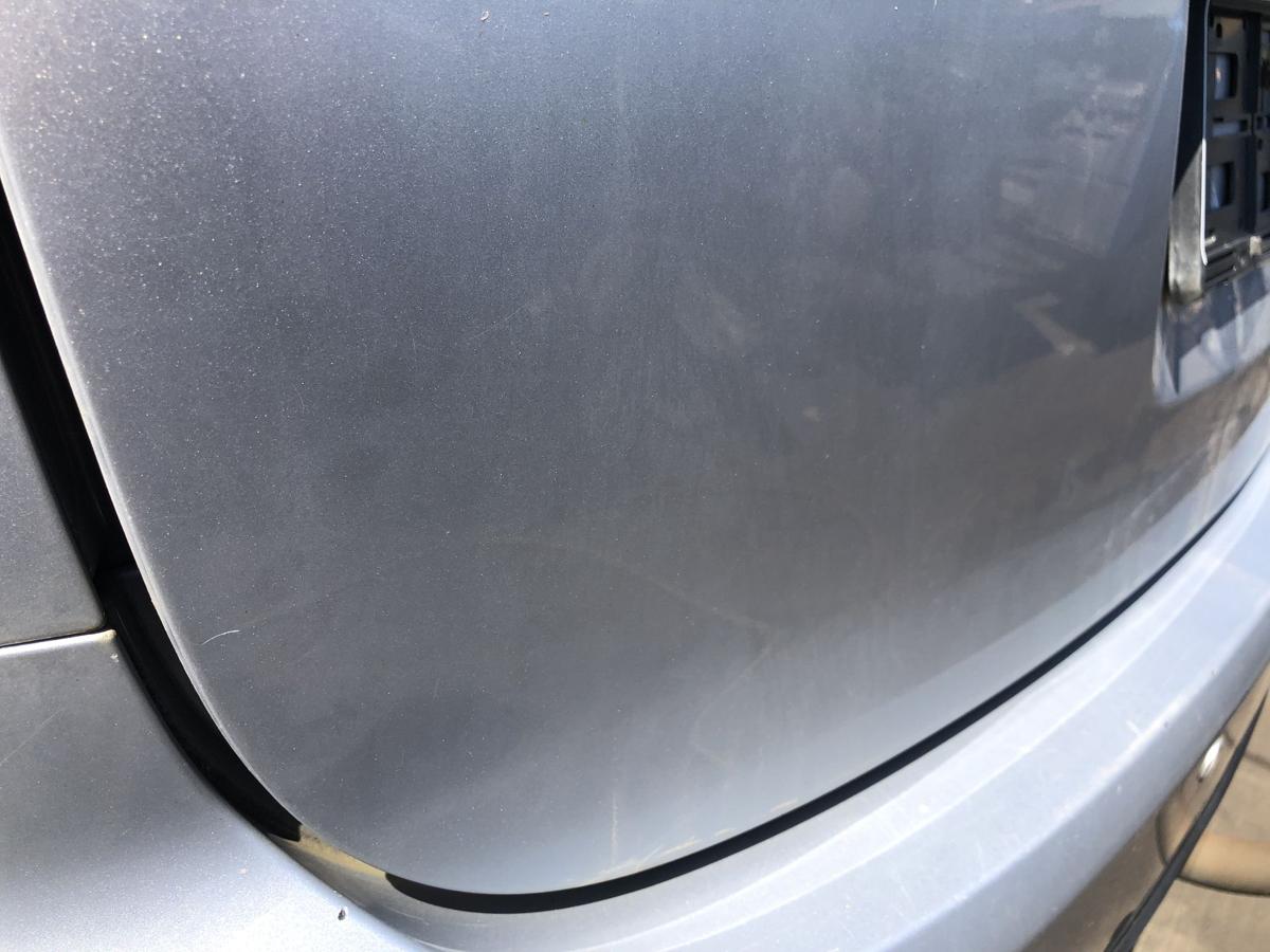 Mazda 5 original Heckklappe mit Scheibe 22V Satinsilber Bj 2006