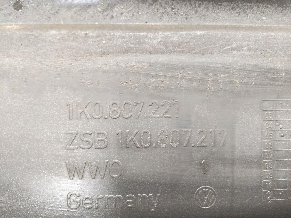 VW Golf 5 orig Sto&szlig;stange Stossf&auml;nger vorn graumetallic LA7T Flie&szlig;heck Bj.2005