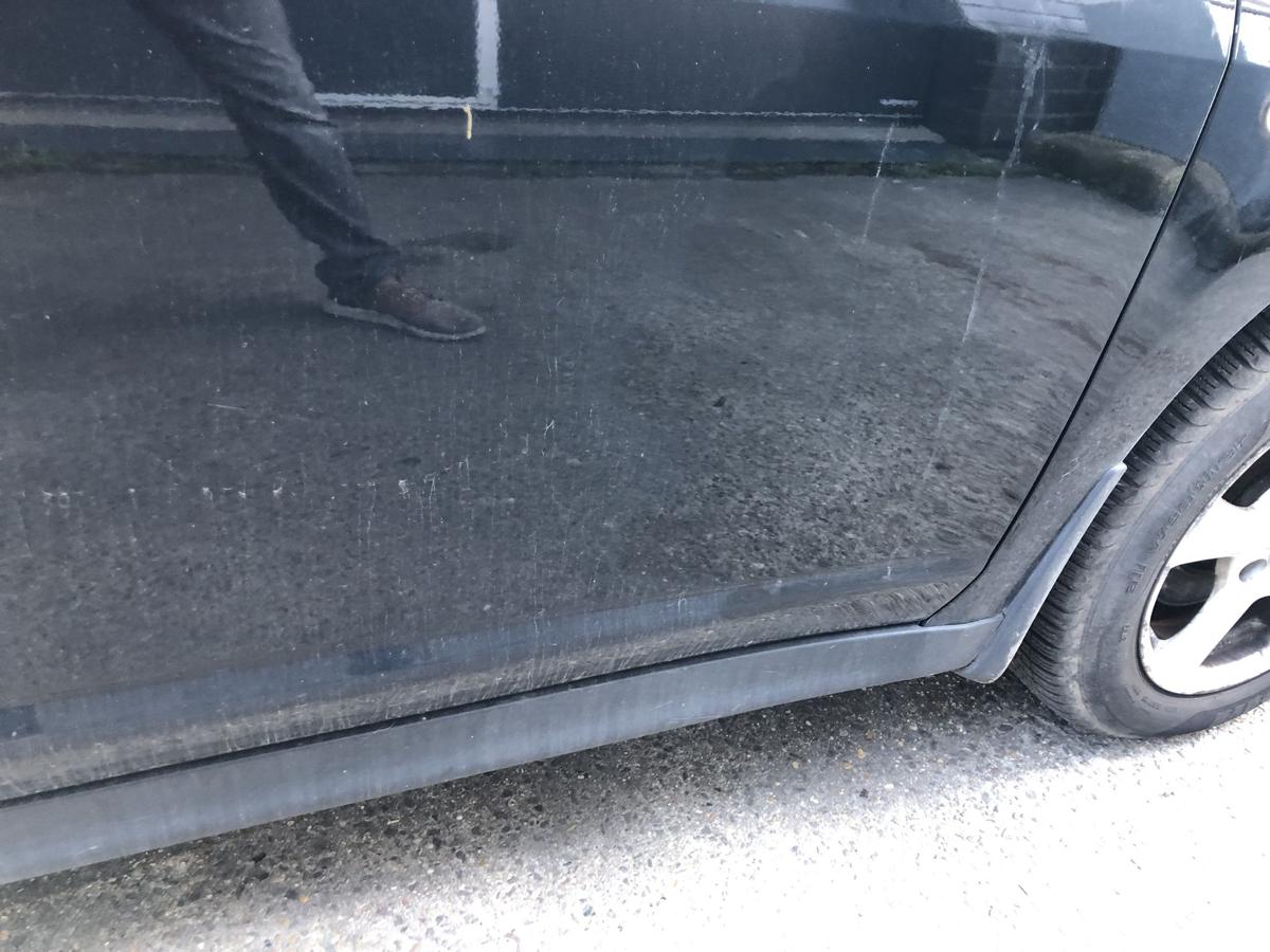 Nissan Tiida C11 T&uuml;r vorn rechts Beifahrert&uuml;r im Rohbau KH3 Superblack
