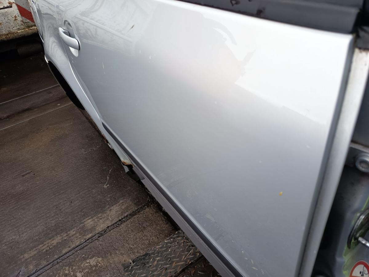VW Passat 3B Limo original T&uuml;r hinten rechts Fond B7Z Satinsilber Bj 1997