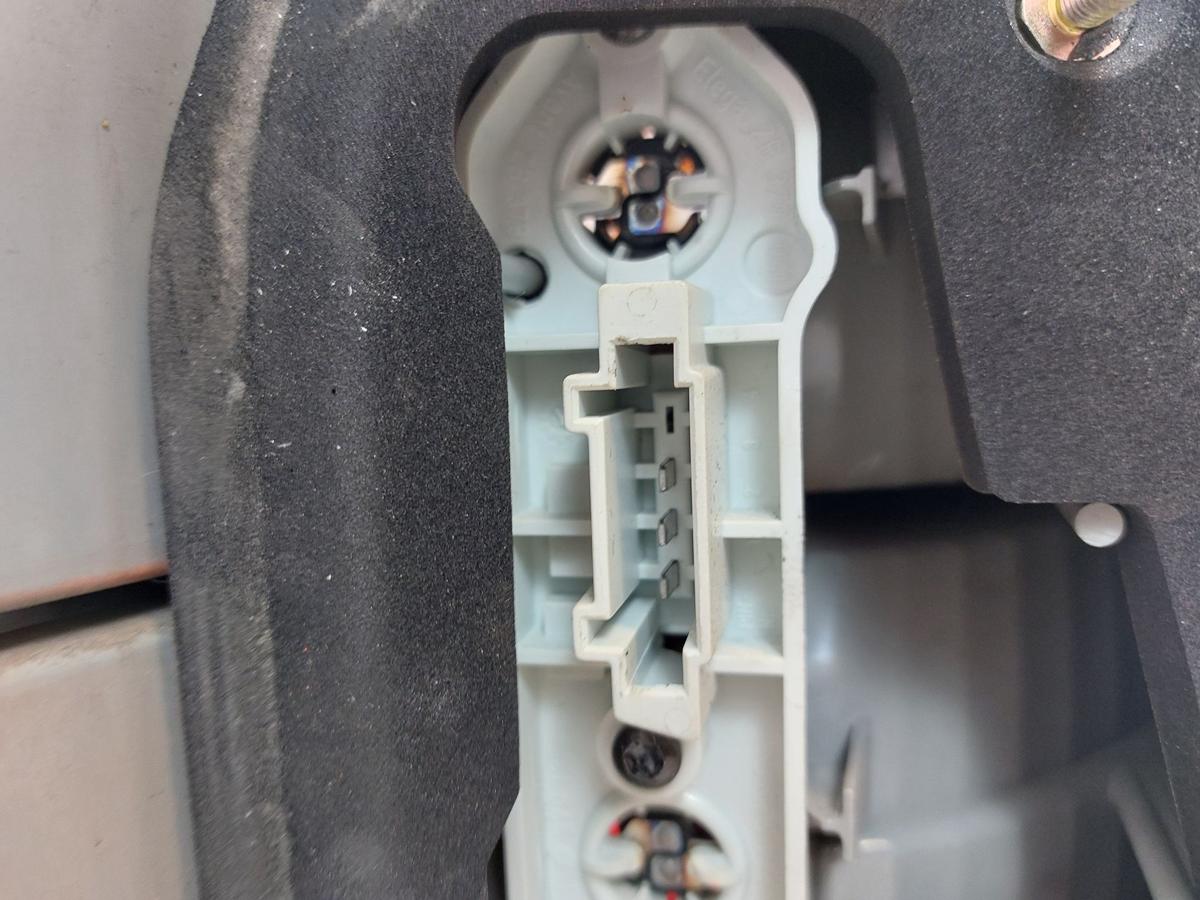 Mercedes E Klasse Kombi S211 R&uuml;ckleuchte Schlussleuchte aussen rechts R&uuml;cklicht