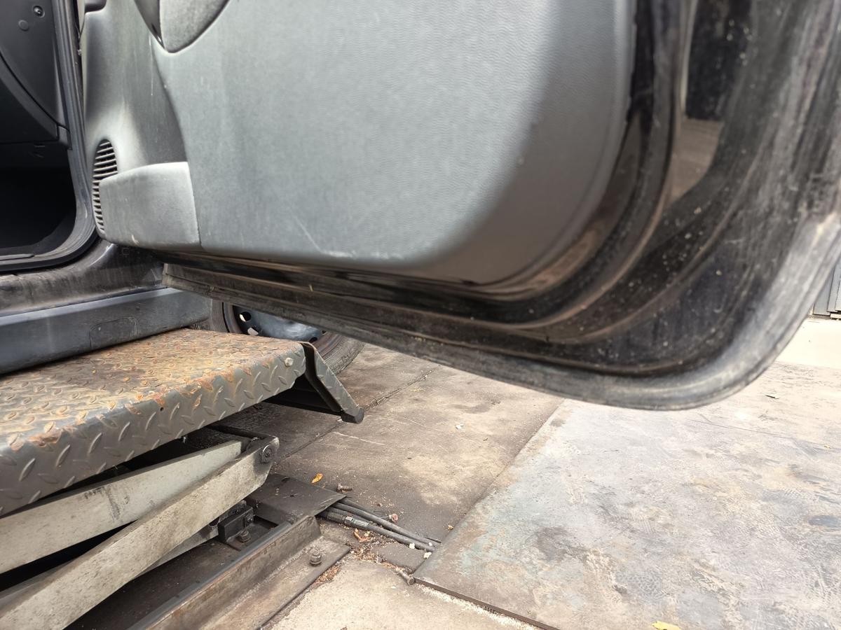 Opel Corsa C 3t&uuml;rig original T&uuml;r rechts Beifahrer Z20R Saphirschwarz Bj 2003