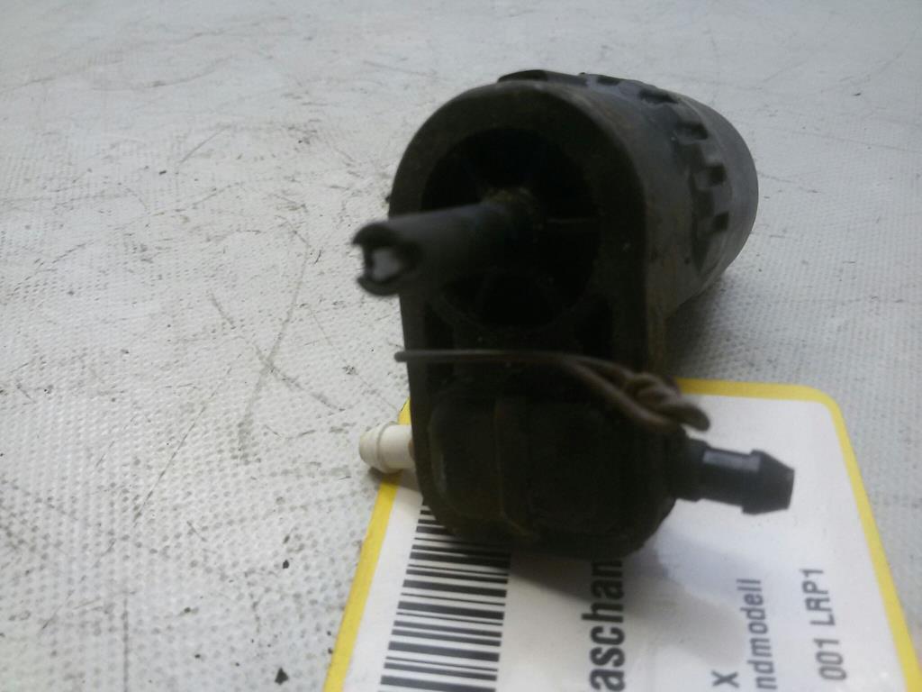 Ford KA 2 RU8 Scheibenwaschpumpe MES BJ2009