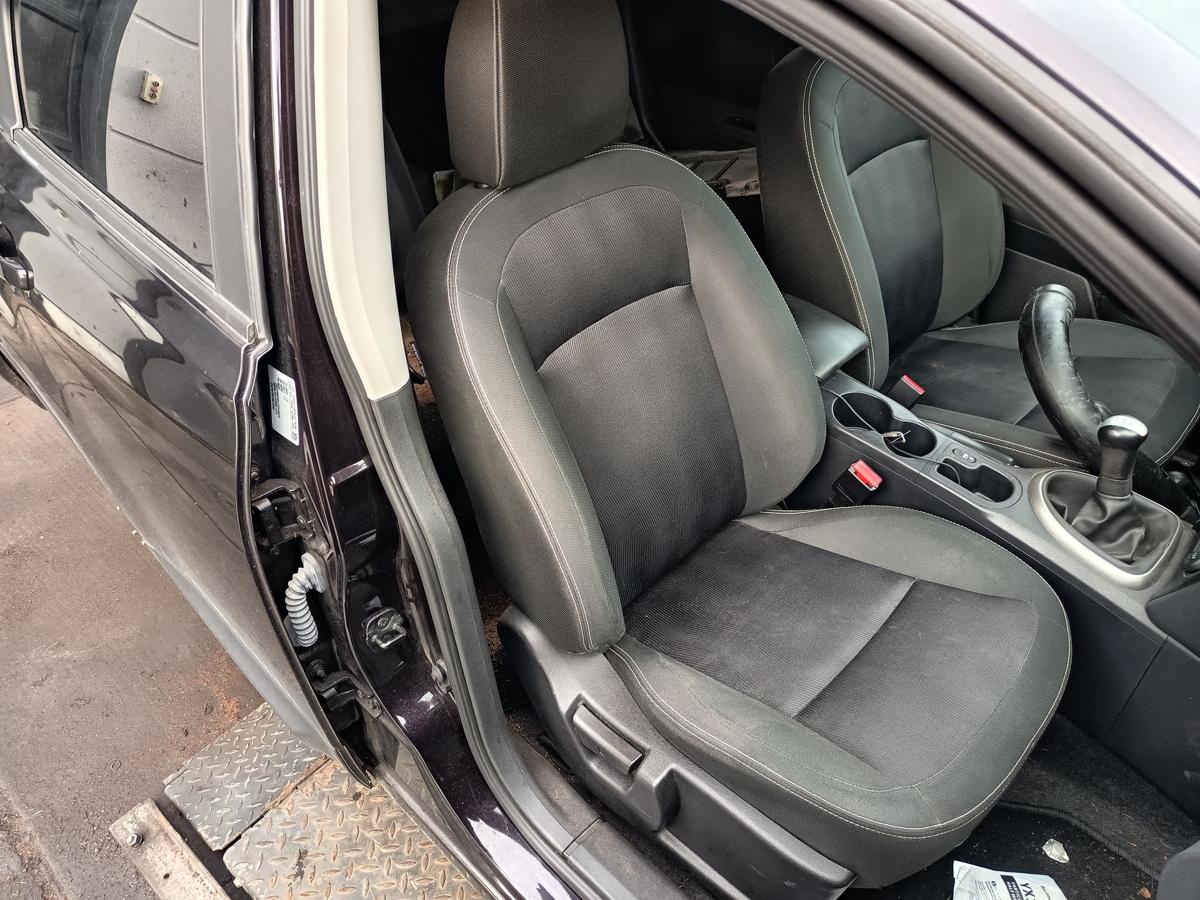 Nissan Qashqai original Sitz vorne rechts Beifahrer Stoff Baujahr 2013