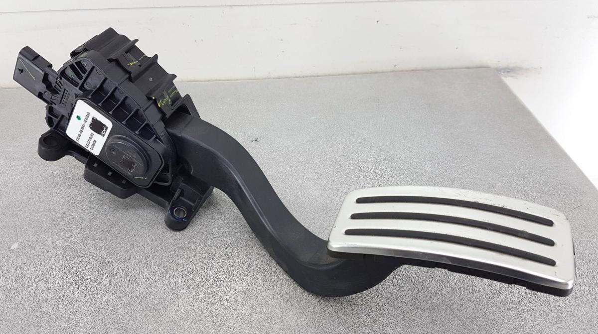 Tesla Model X Gaspedal Gaspedalsensor Bj2022 G2207V0292