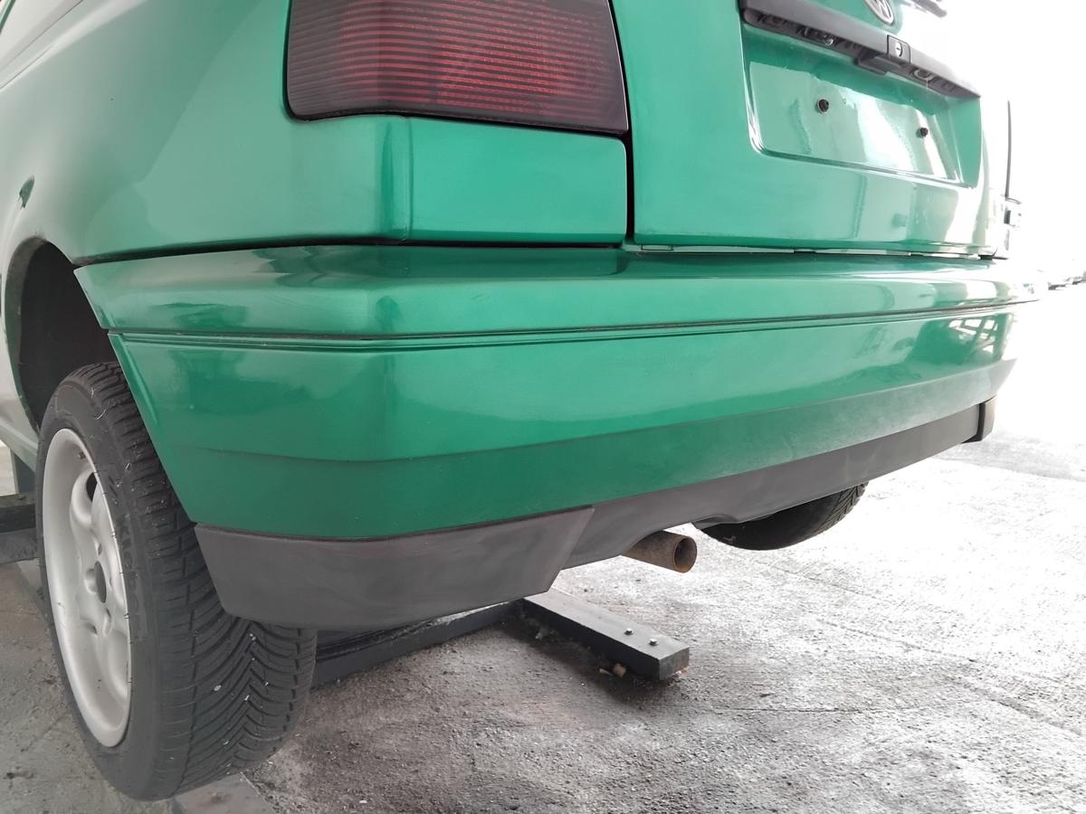 VW Golf 3 1H orig Sto&szlig;f&auml;nger Sto&szlig;stange hinten LD6P fashiongr&uuml;n Flie&szlig;heck BJ1995