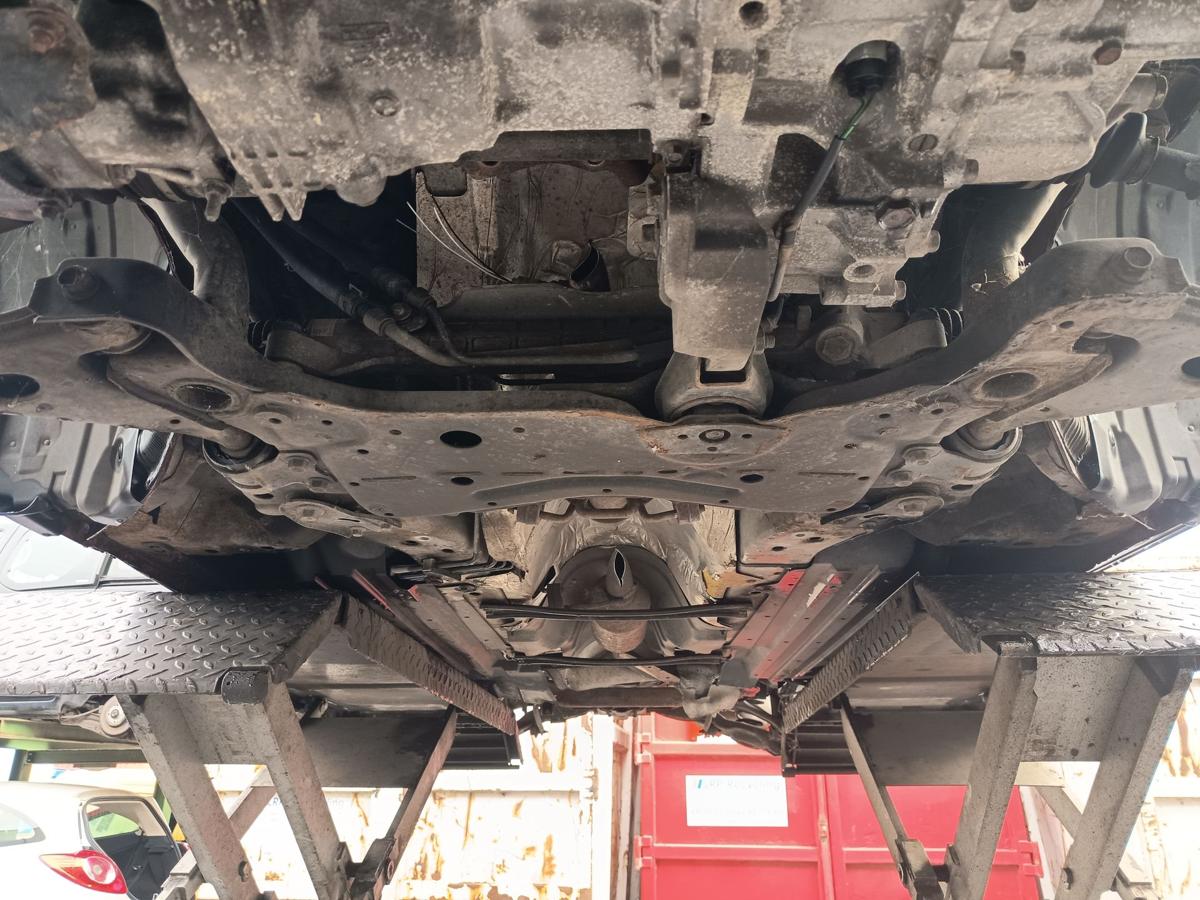 Mazda 5 CR orig Vorderachsträger Aggregateträger 2,0l 107kW rot Bj 2009