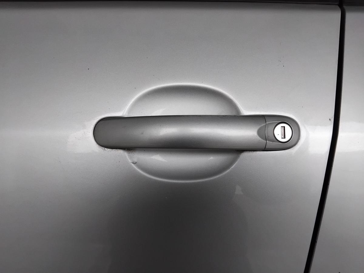 VW Golf Plus 5M Tür vorn links Fahrertür reflexsilbermetallic LA7W BJ2005 VW Golf Plus 5M Tür vorn links Fahrertür reflexsilbermetallic LA7W BJ2005