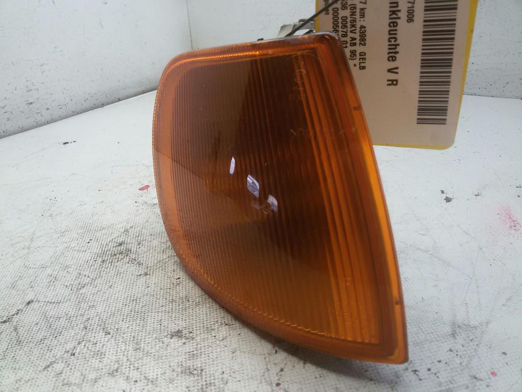 VW Polo 6N1 Blinker Blinkleuchte vorn rechts 6N0953050B HELLA BJ1997