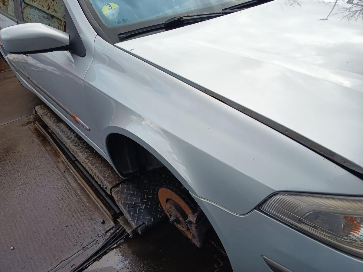 Renault Laguna II original Kotfl&uuml;gel rechts Seitenteil B64 Granitsilber Bj 2001