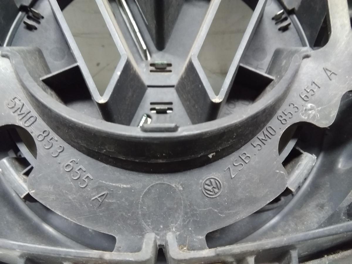 VW Golf Plus 5M original K&uuml;hlergrill LA7T unitedgrey inkl.Emblem BJ2006