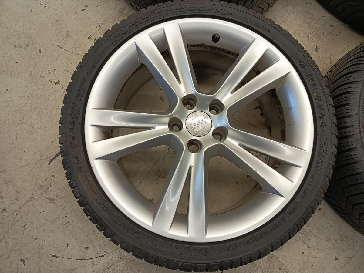 Seat Ibiza 6J original Alufelgen 7x17 ET43 6J0601025C mit Allwetterreifen