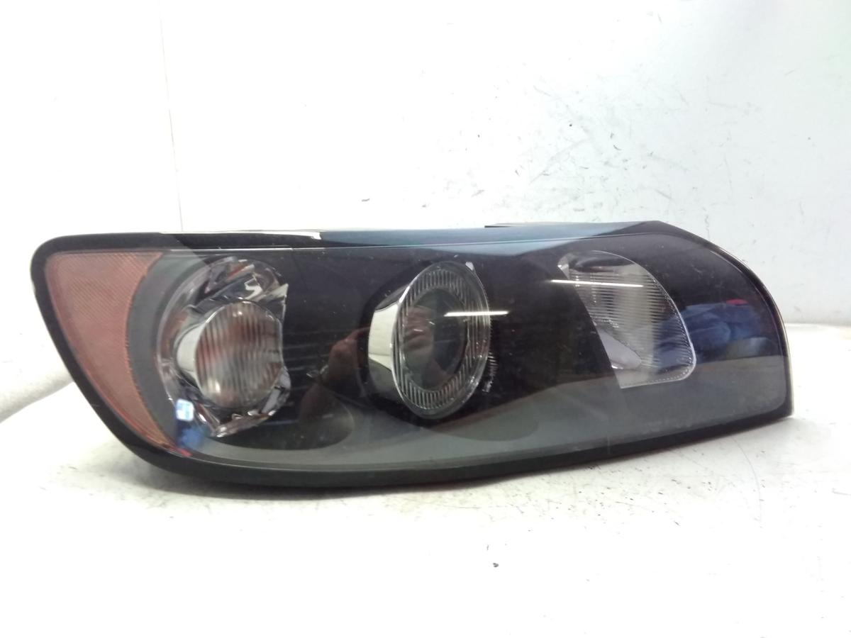 Volvo V50 S40 II orig Scheinwerfer vorn rechts Halogen mit LWR 30698874 BJ2006