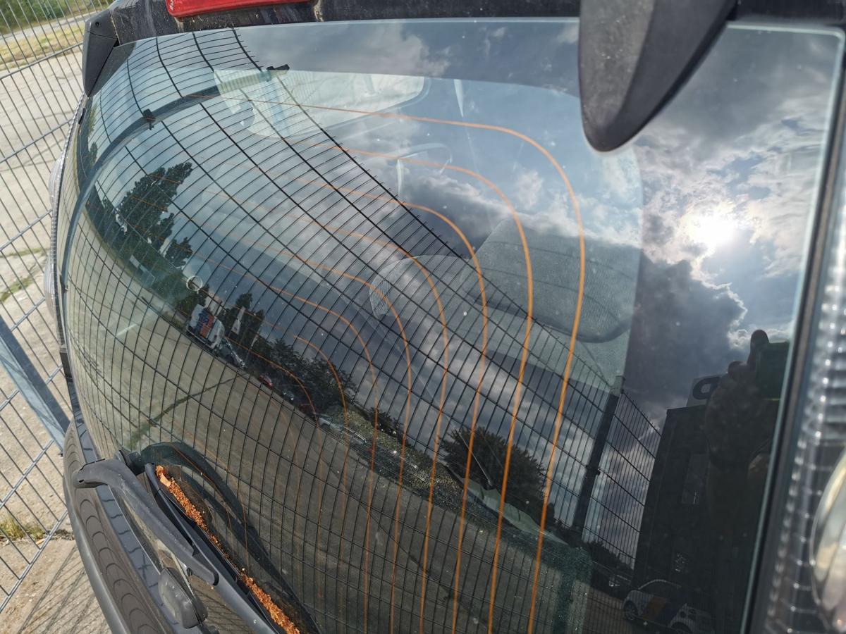 Citroen C1 P Heckscheibe Scheibe hinten Heckklappe Kofferklappe
