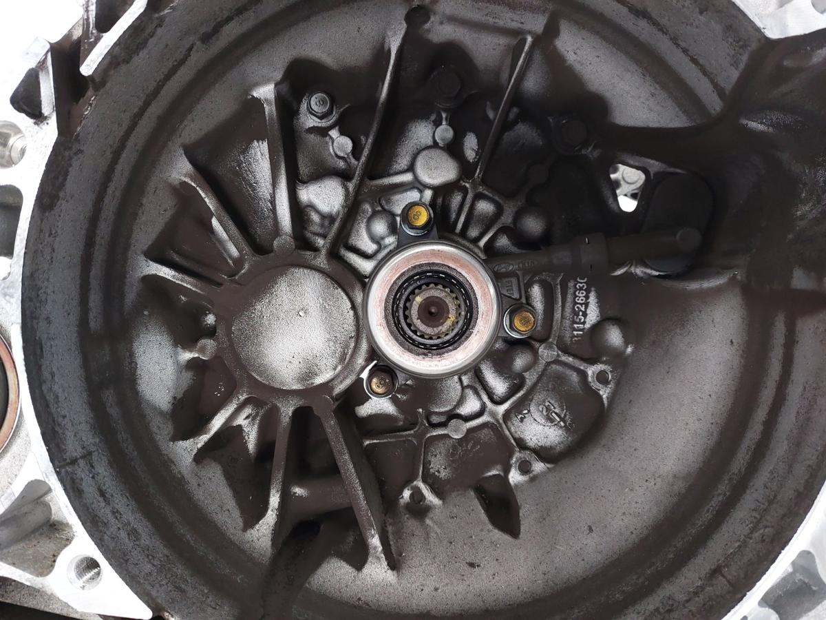 Hyundai i30 PD Mild Hybrid 48V Getriebe 6-Gang Schaltgetriebe FLJ6 nur 69tkm