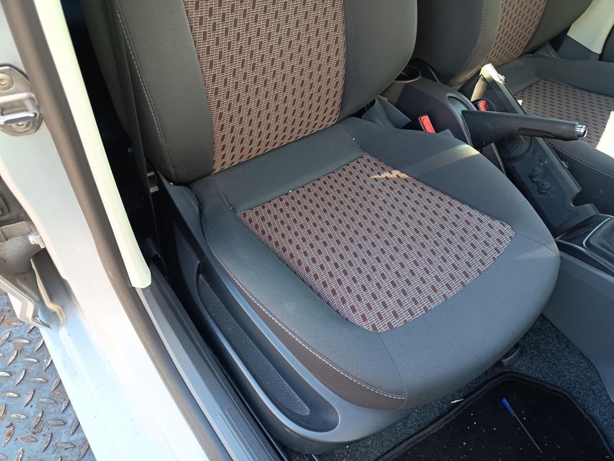 Seat Ibiza 6J original Sitz vorne rechts Stoff Baujahr 2010