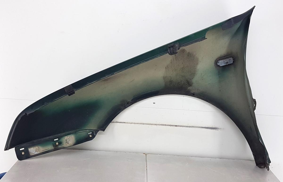 VW Bora Kotflügel rechts in LC6M Brightgreen Perleffekt Bj1998