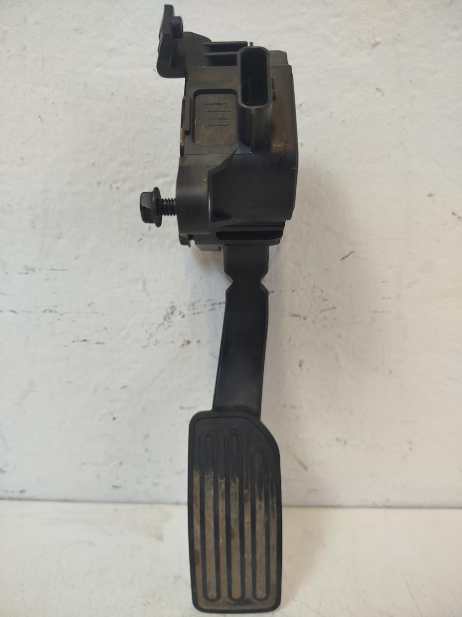 Nissan Leaf ZE1 40kWh Gaspedal Gaswertgeber Poti Fahrpedal OEM