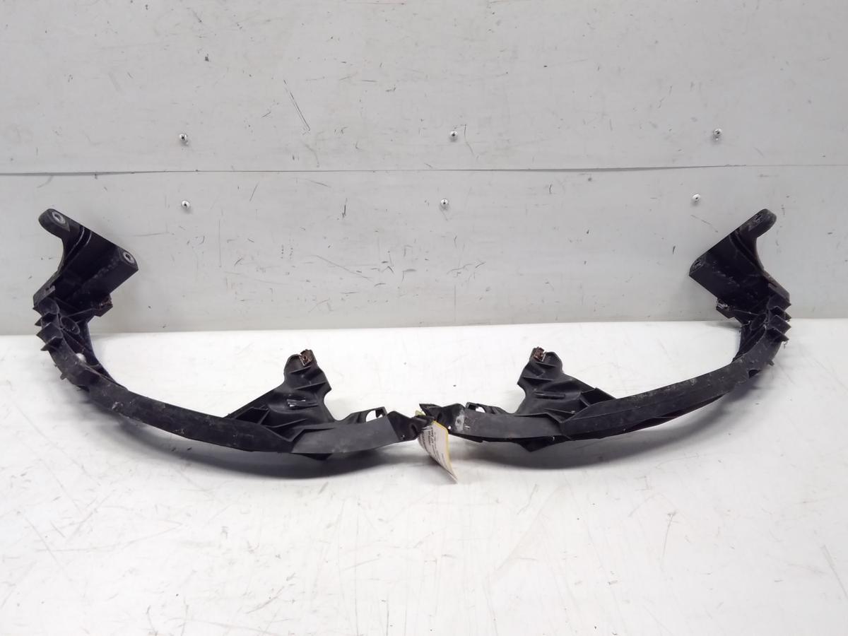 BMW 1er E87 E81 original Satz Scheinwerfertr&auml;ger Scheinwerferkonsolen Bj.2005