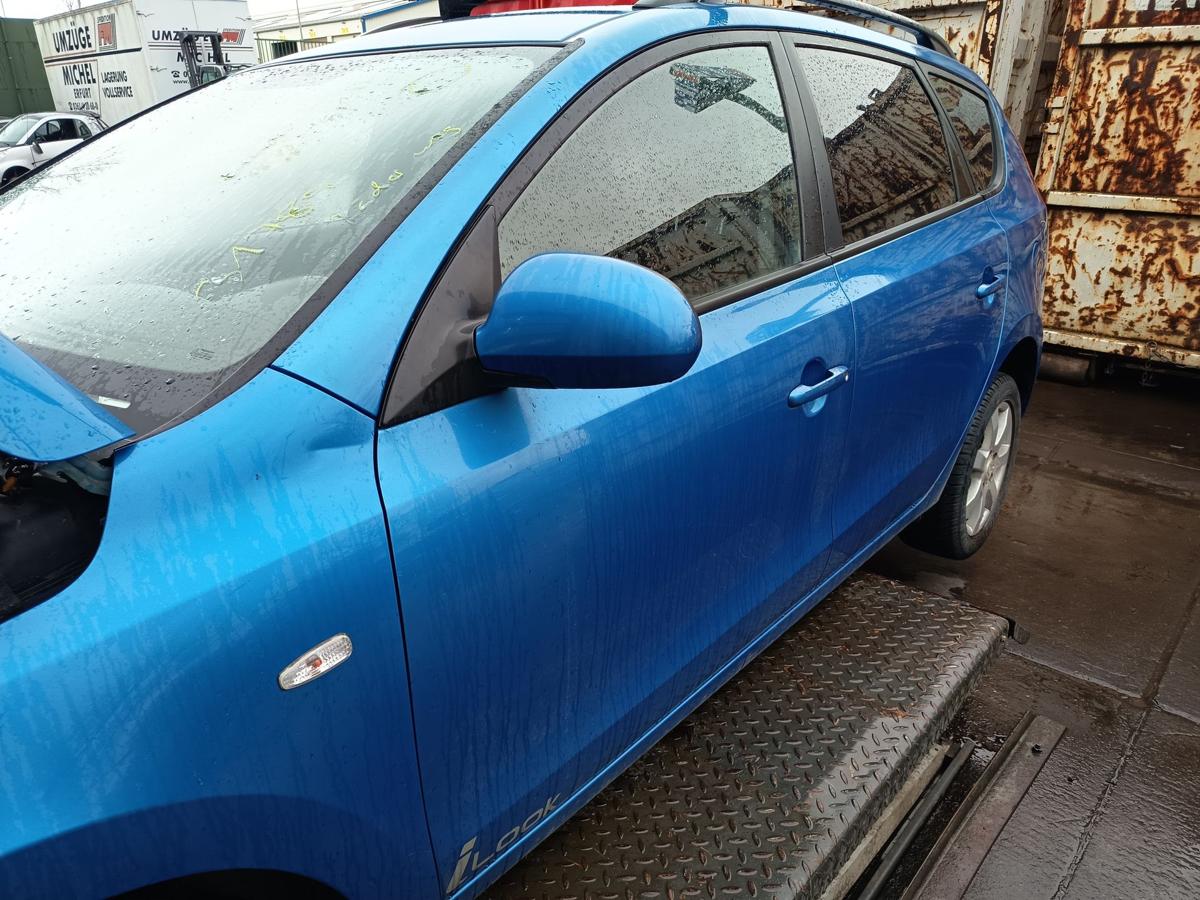 Hyundai i30cw FD original T&uuml;r vorn links Fahrer BV Vivid blue Bj 2010
