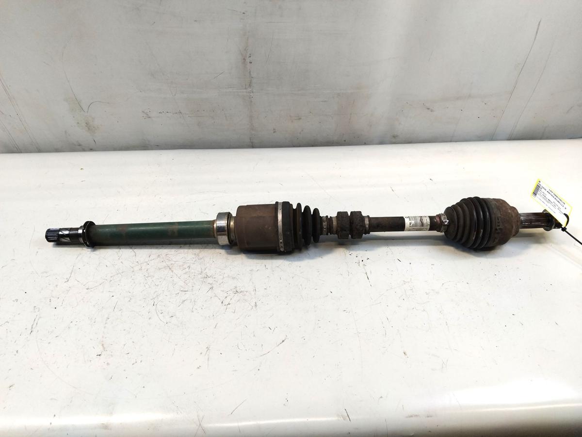 Nissan Qashqai J10 Antriebswelle Gelenkwelle vorn rechts 2.0 104kw Bj.2011