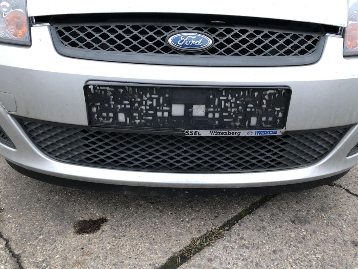 Ford Fiesta JD3 JH1 ab05 Stossf&auml;nger vorne Bumper Stossstange Polarsilber Nebel