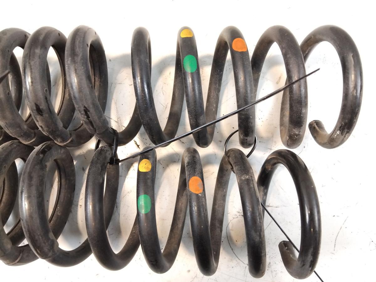 Ford Focus 3 Kombi Facelift original Satz Schraubenfedern Hinterachse Bj.2015