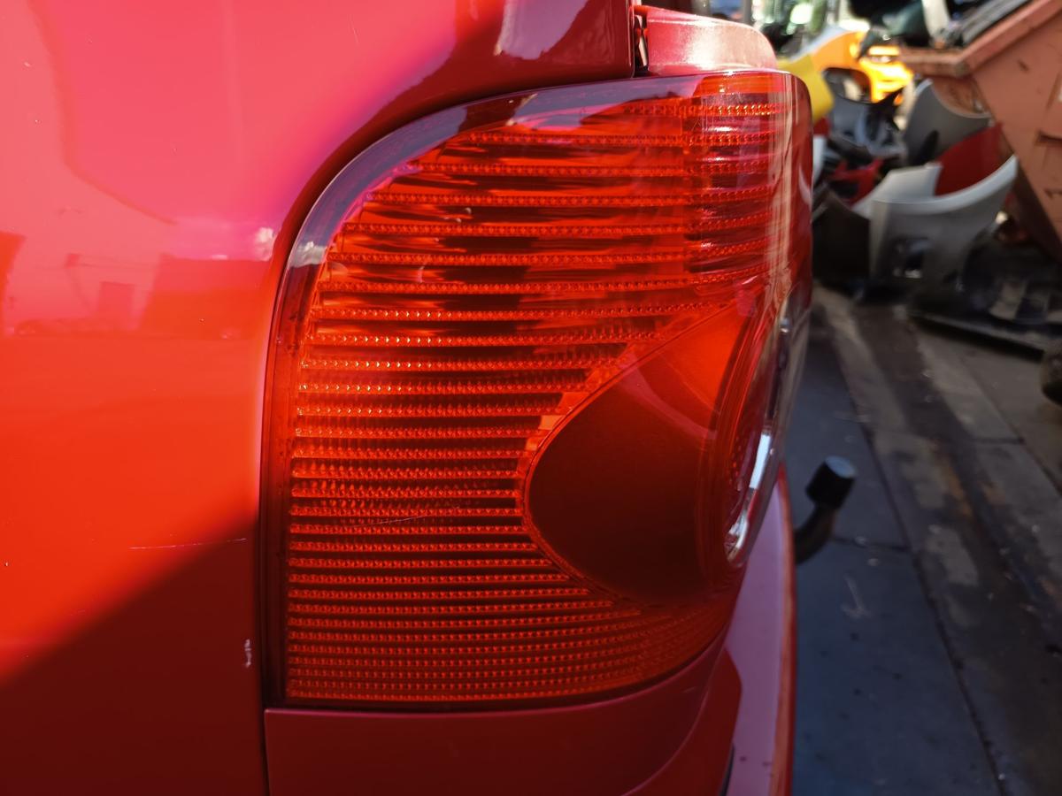 VW Sharan 7M original R&uuml;ckleuchte links aussen Heck Schlusslicht Bj 2005