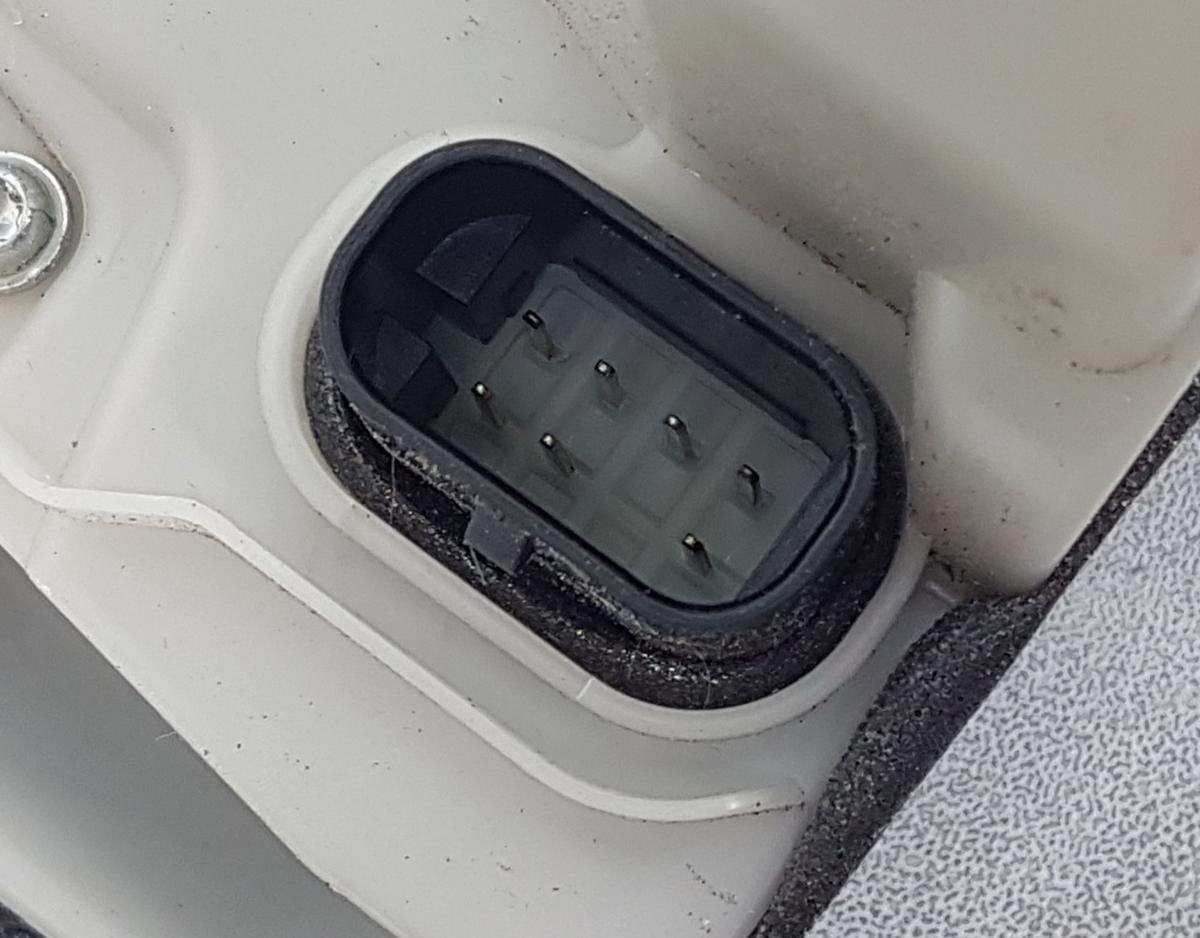 Tesla Model Y T&uuml;rschloss vorn links 1500672-00-B Bj2022 f&uuml;r ZV 7 Pins