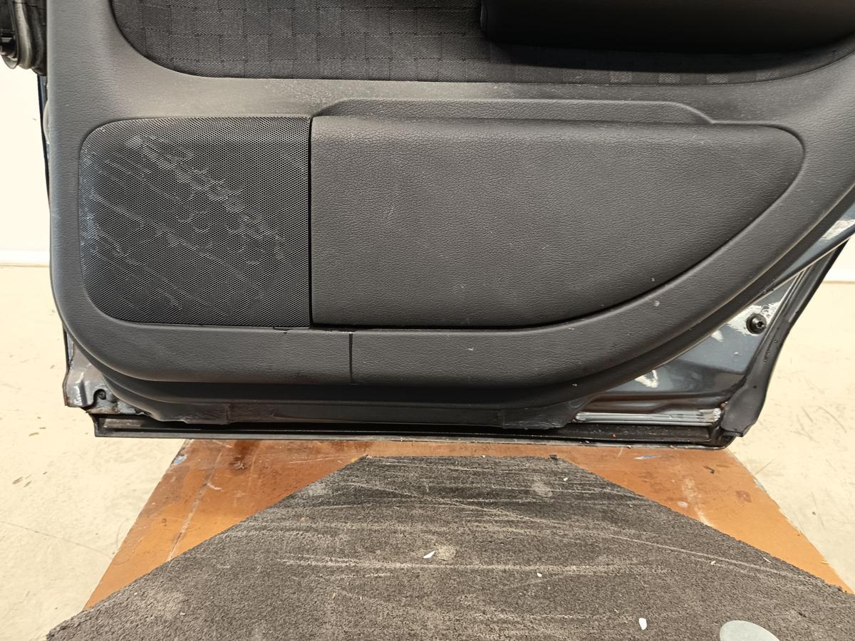 Audi A6 4B Kombi orig T&uuml;r hinten rechts LX7Z Delfingrau Metallic Baujahr 2003