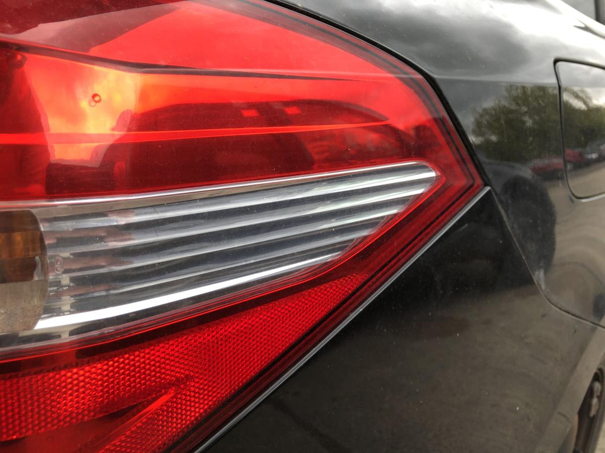 Renault Laguna III 3 R&uuml;ckleuchte rechts R&uuml;cklicht Heckleuchte Kombi Grandtour