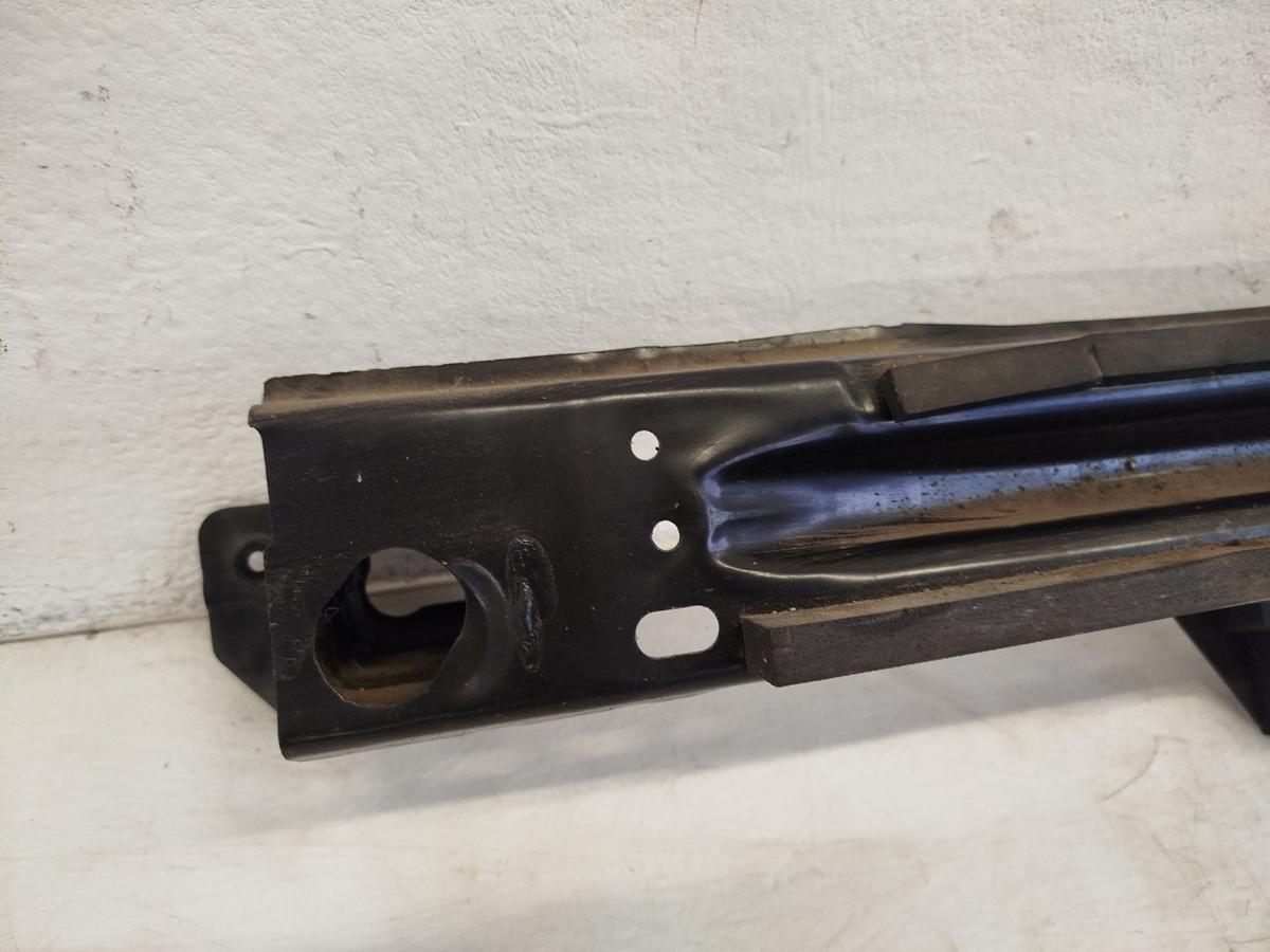 Renault Clio IV X98 TCe90 Tr&auml;ger Sto&szlig;f&auml;nger hinten Pralltr&auml;ger Pralld&auml;mpfer