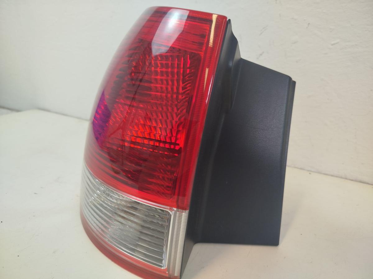 Opel Vectra C Caravan ab 05 R&uuml;ckleuchte au&szlig;en links Ecke Kombi rot silber