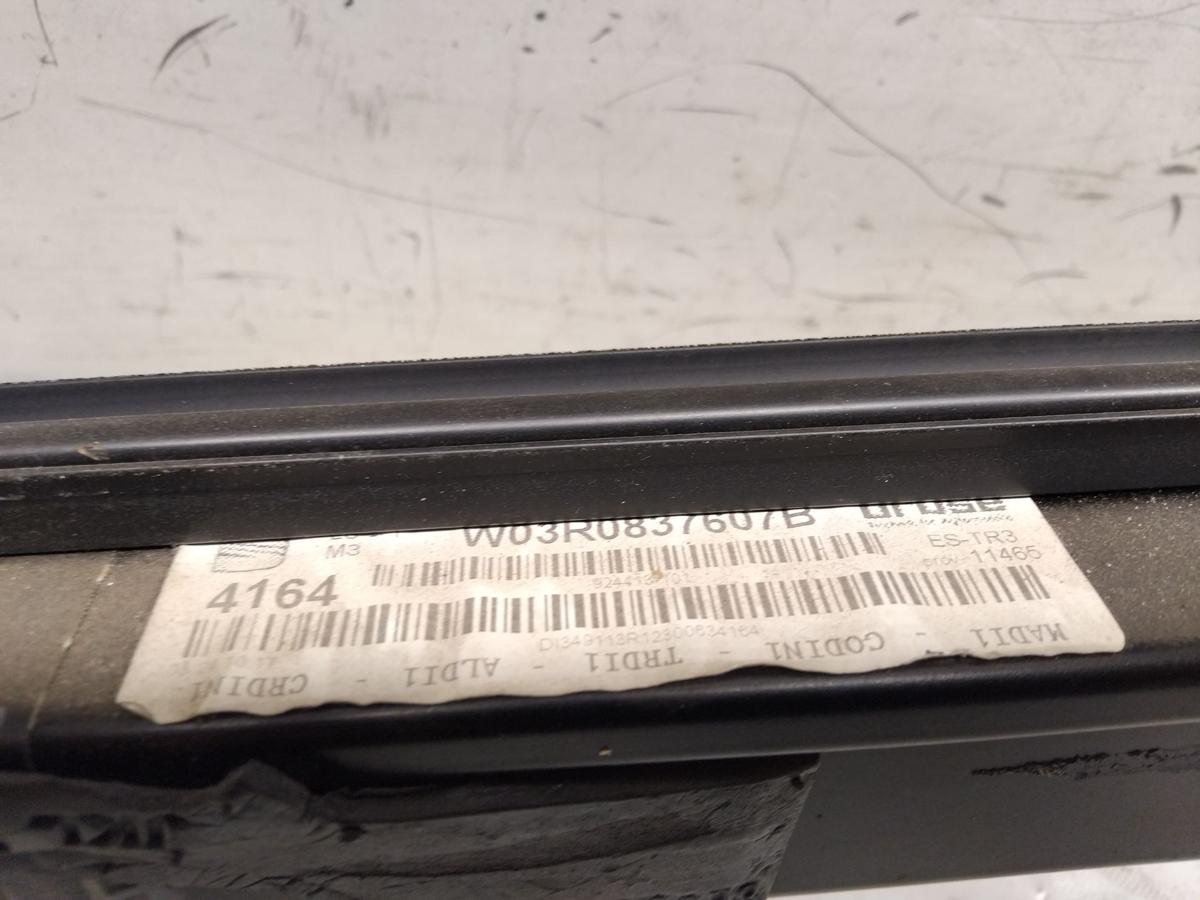 Seat Exeo ST 3R T&uuml;roberbau Fensterrahmen vorn links LC9Z Black Magic BJ2011